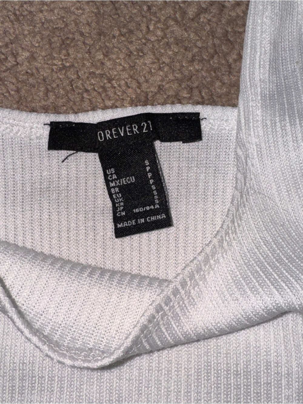 NWOT Forever 21 White Ribbed Lettuce Trim Crop Tank Top - Picture 7 of 11